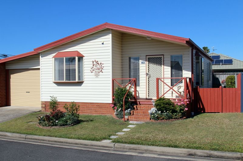 Palm Lake Resort - Banora Point, Over 50's Pet friendly Lifestyle village