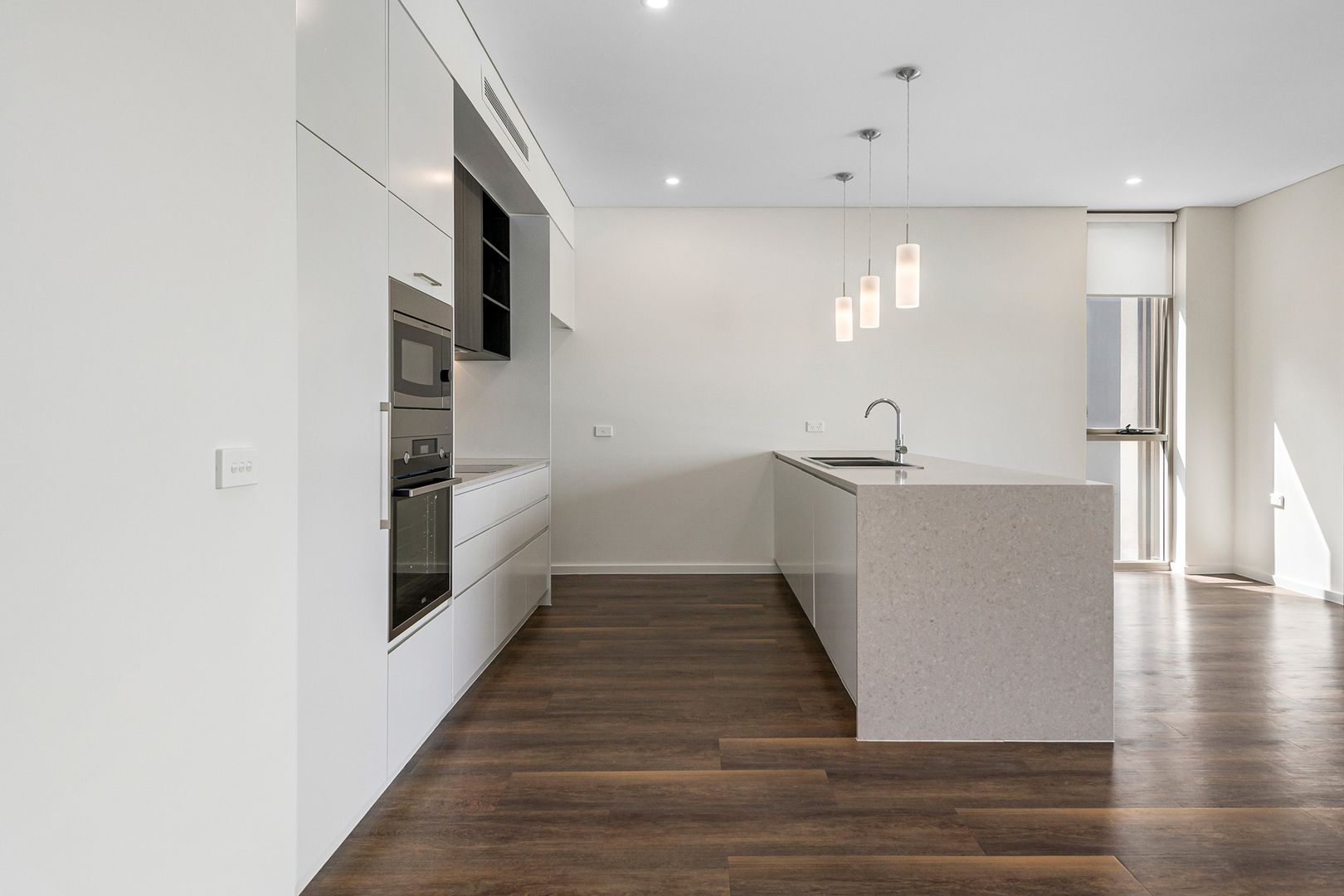  Elevated living with panoramic views