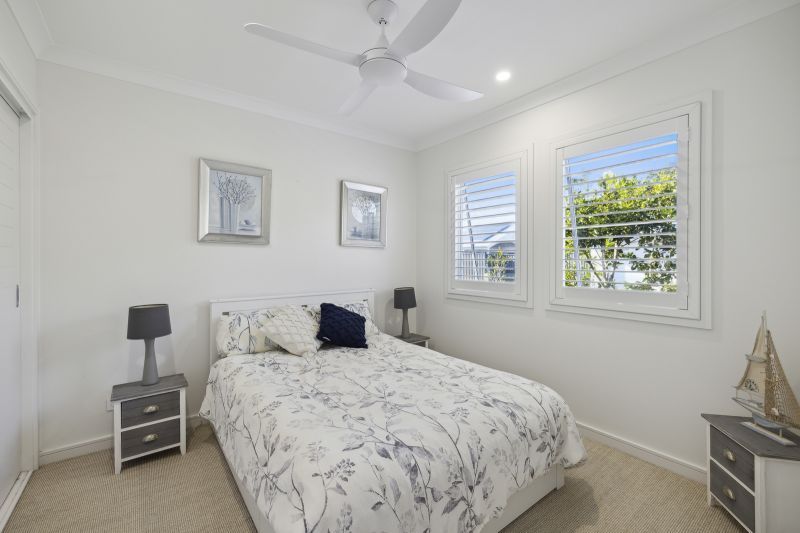 Classic Coastal Haven- 2 Bedroom + Study