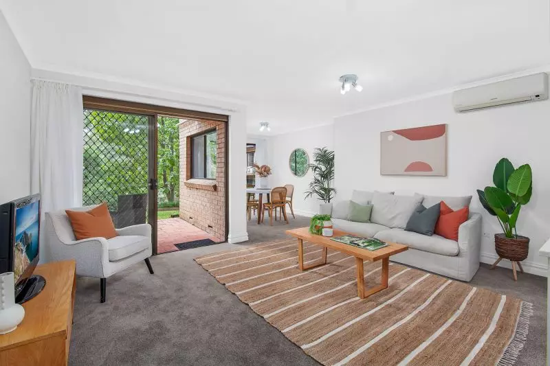Apt 77 – Large 1-bed on ground floor with direct garden access