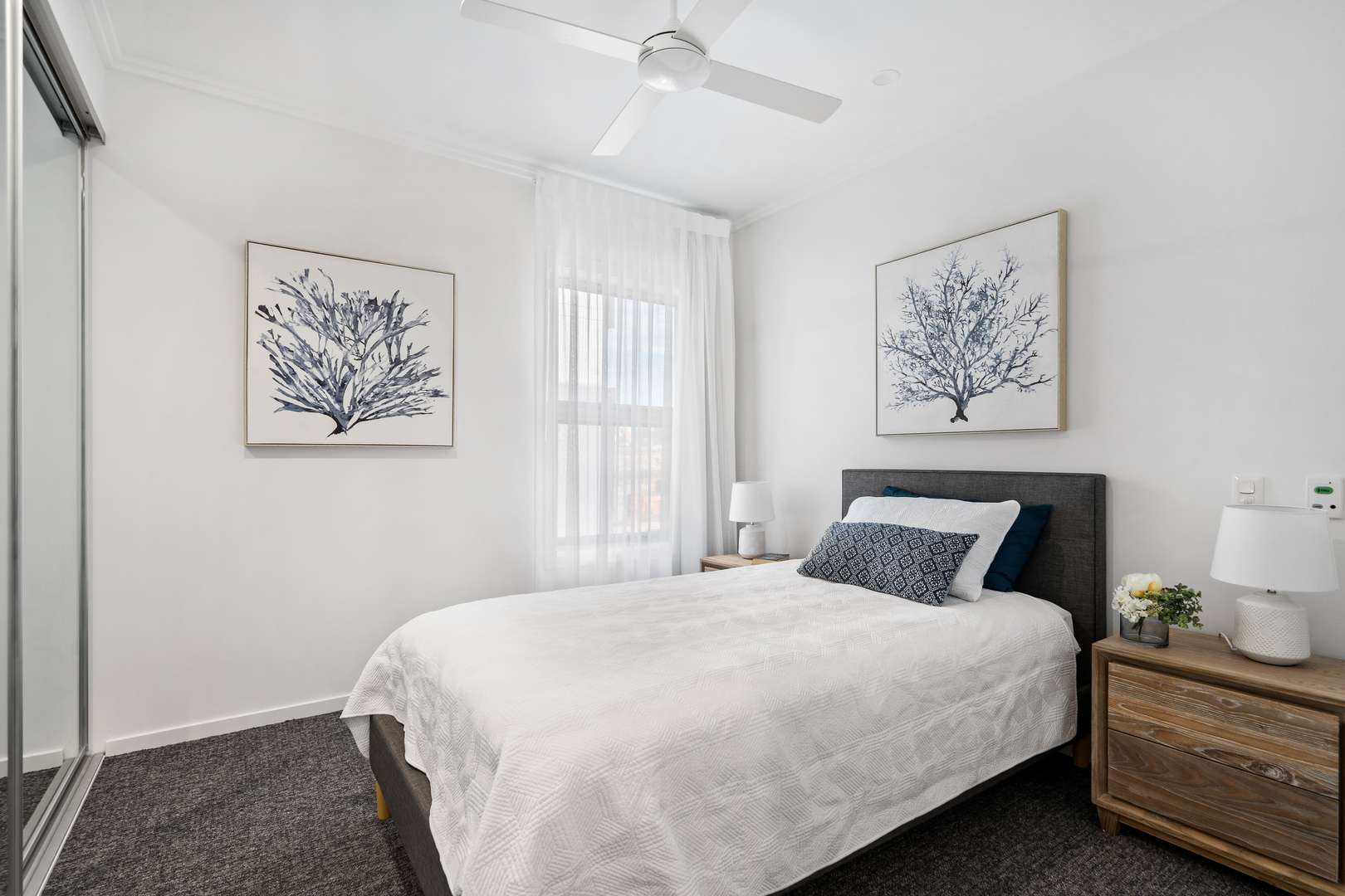 Stunning, spacious three-bedroom apartment