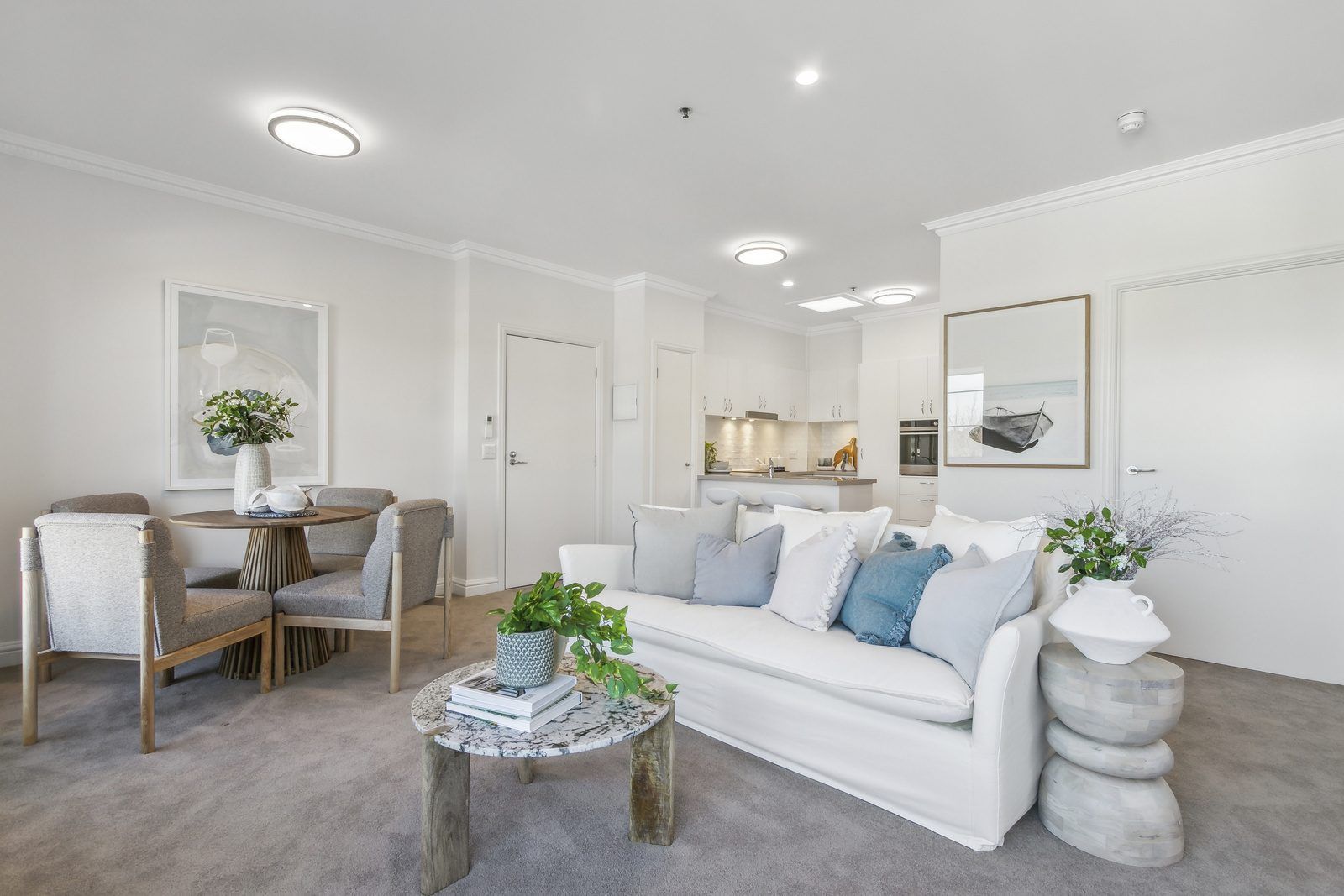Spacious and bright two-bedroom apartment