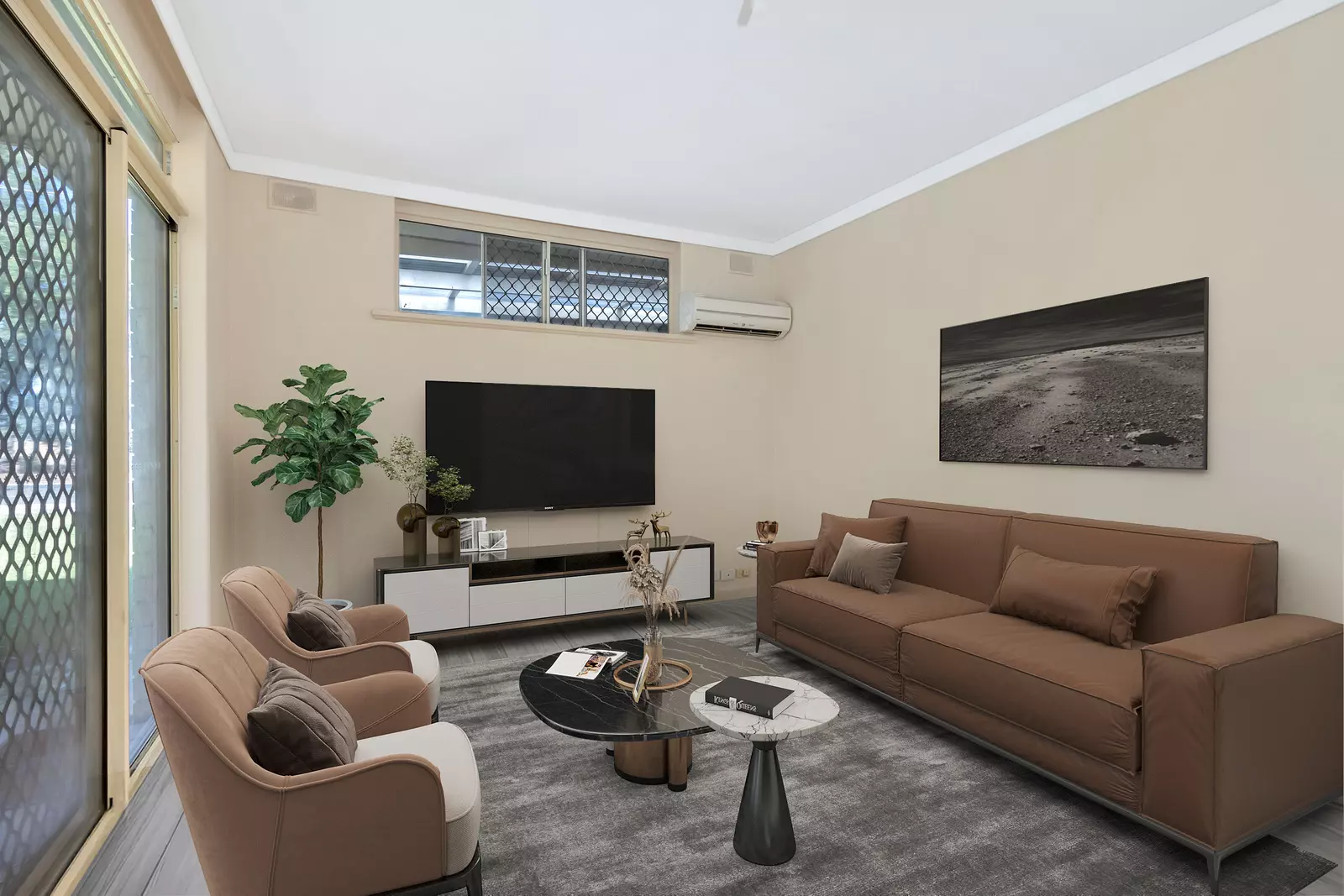 Great Location - Walk to Main Street