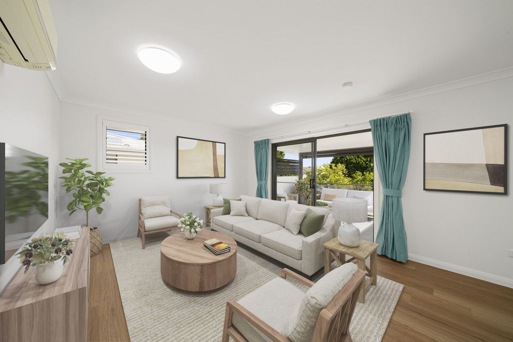 2 Bedroom First Floor Apartment with lift
