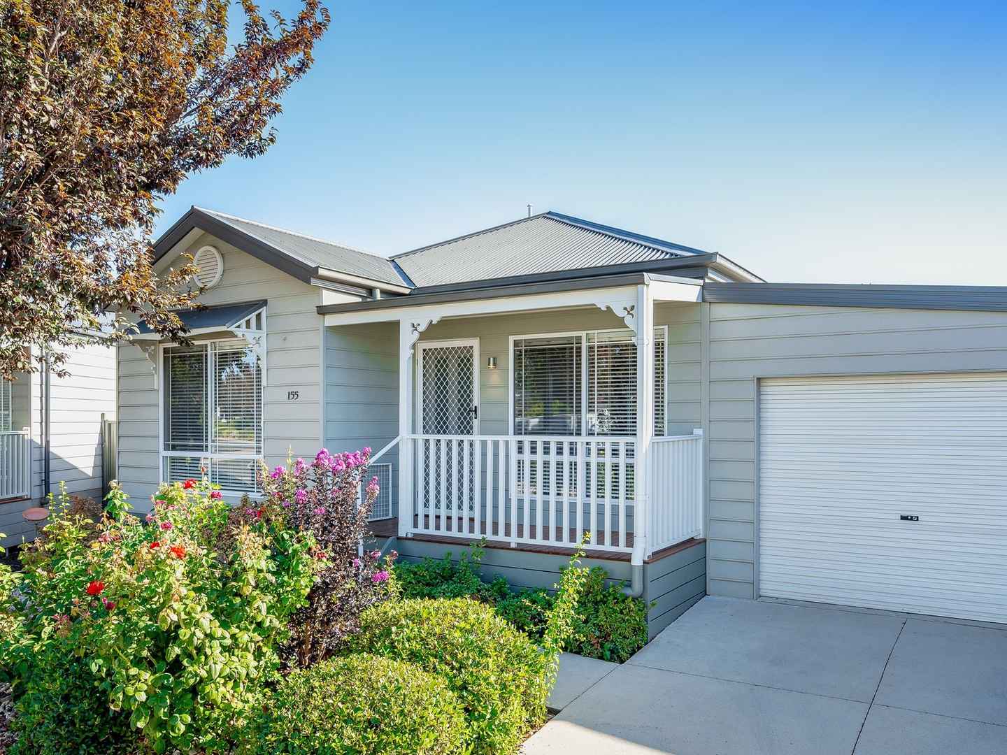 Lifestyle Communities Shepparton - Beautiful home with a secret rose garden