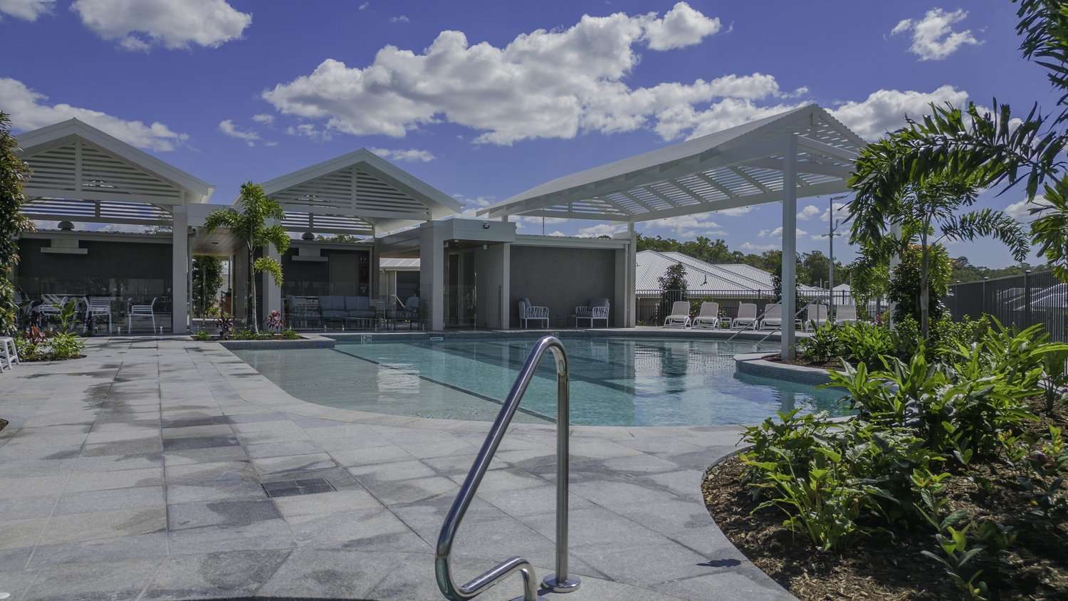 Tranquil Living, Spacious Backyard