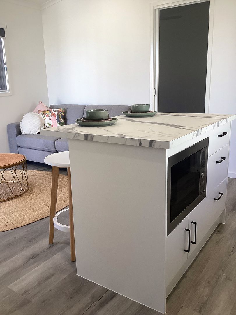 Paynesville Holiday Park - New Two Bedroom Home