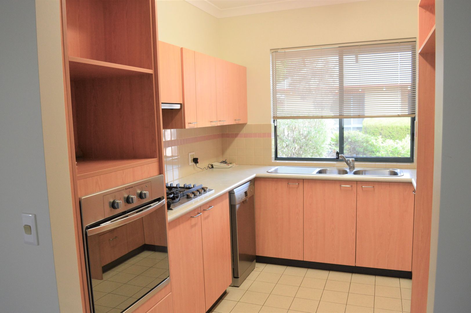 Outstanding 3 bedroom Independent Living Unit - Unit 36 Capecare Ray Village