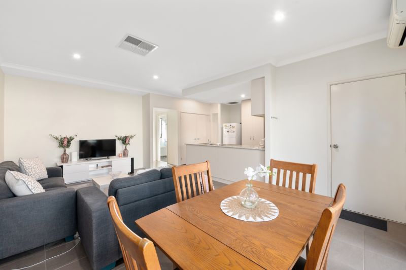 Spacious, Easy Maintenance Family Home!