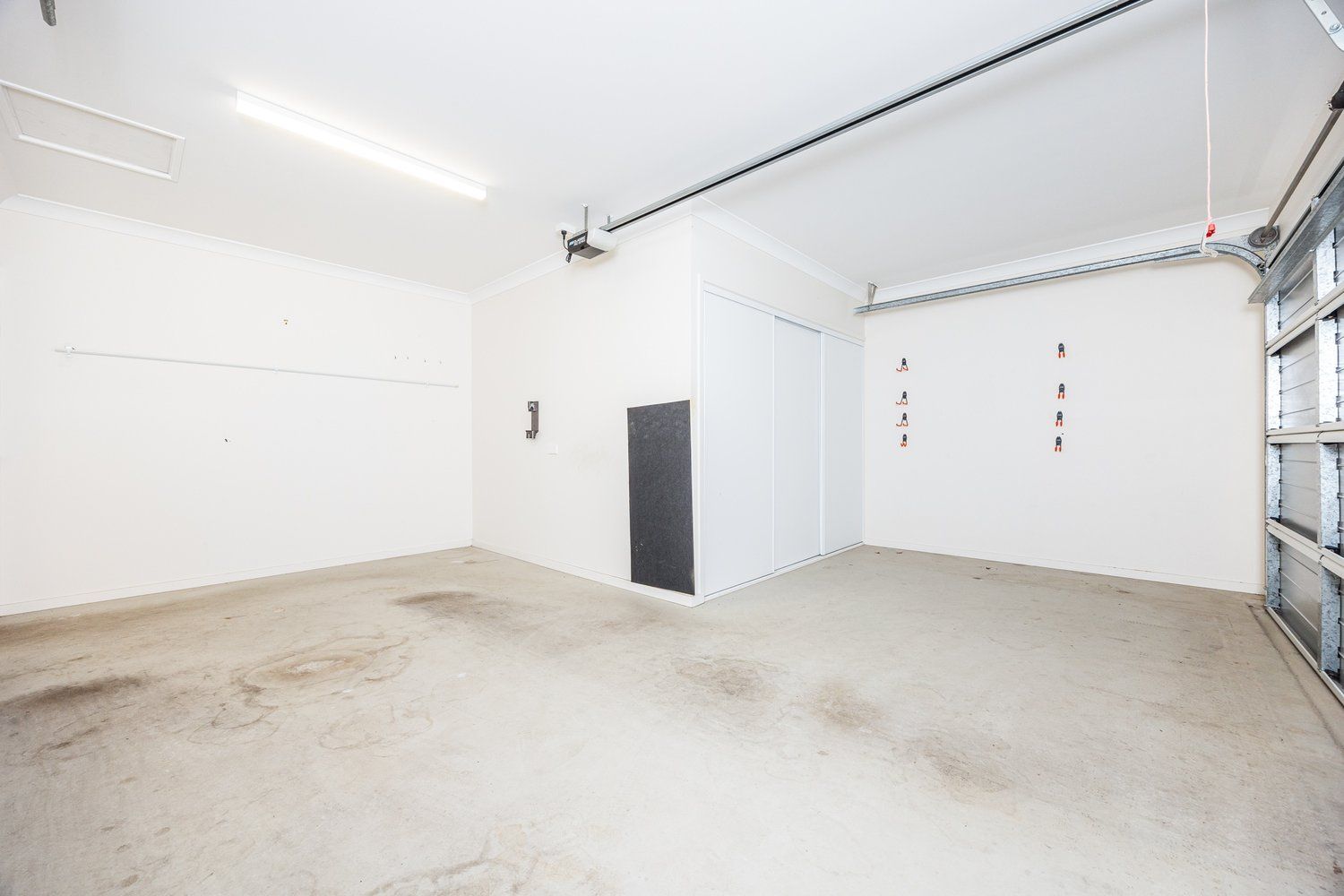 Practical Modern Living with Everyday Comforts