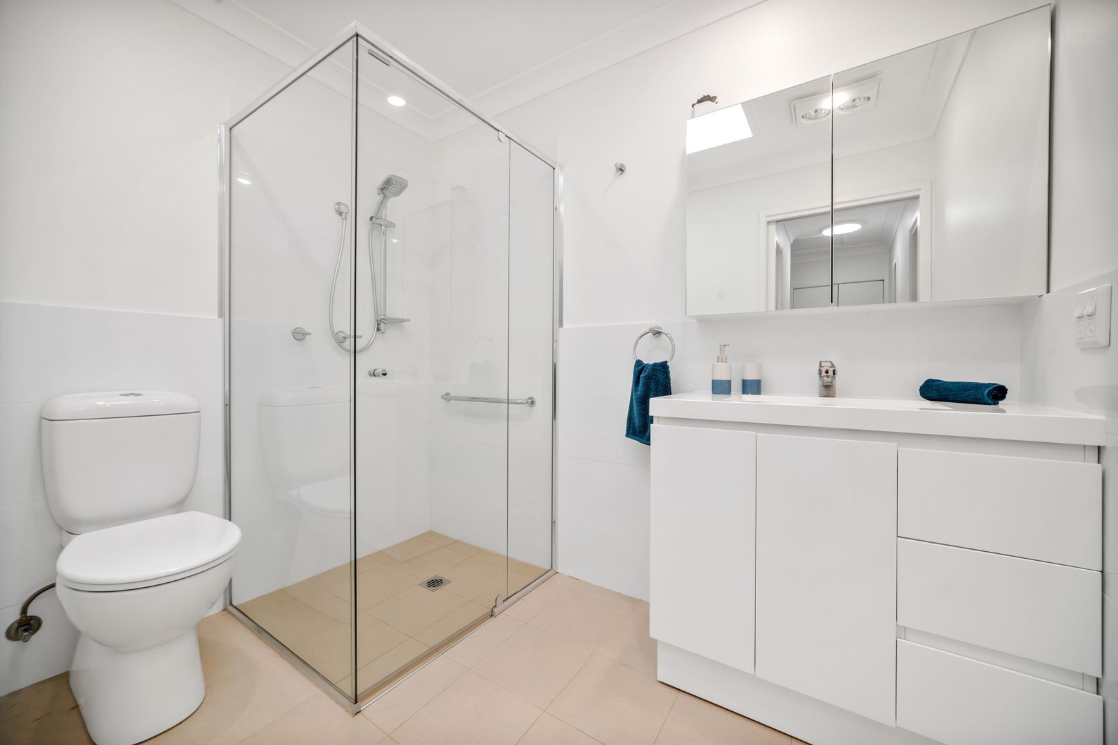 Light-filled 2 Bedroom Home