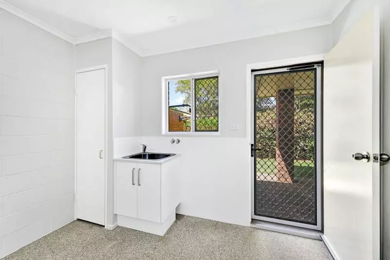 Garden views and coastal breeze!