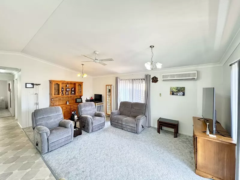 Neat & Tidy over 50’s living - GREENBANK GARDENS