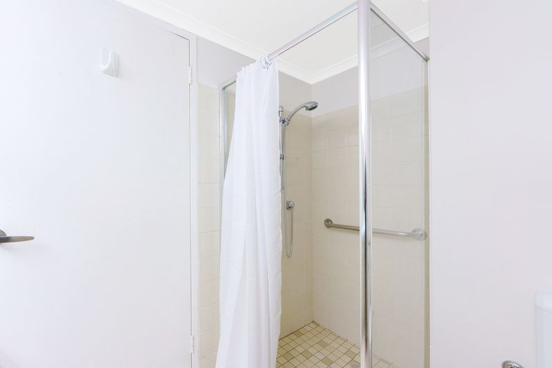 Ground-floor Studio Apartment with Courtyard