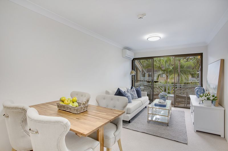 Bright and serene apartment