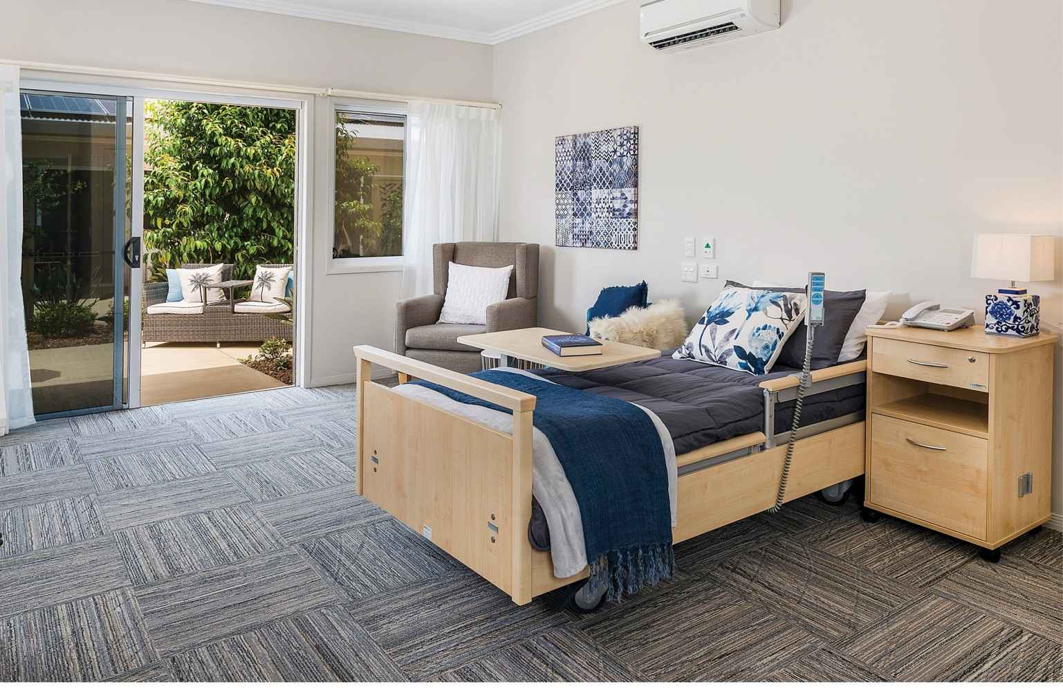 Palm Lake Care Bargara - Superior Single Suite with Private Ensuite