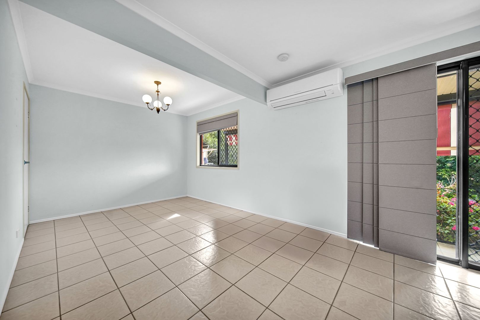 URGENT SALE REQUIRED - ALL OFFERS CONSIDERED