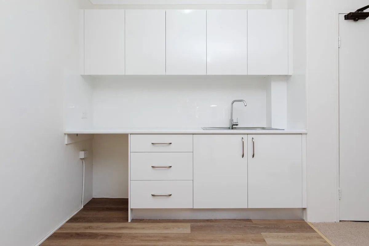 Serviced Apartment 1.11 – A Private Corner of Greglea 