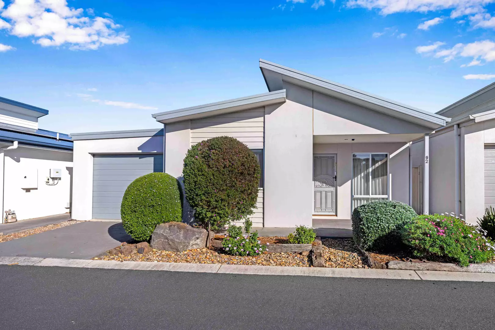 HOME 92 PALM LAKE RESORT TRUGANINA