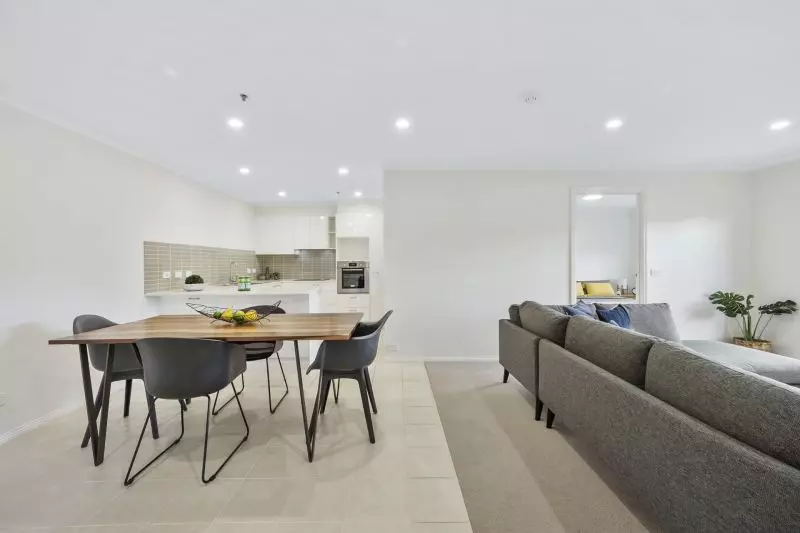 Ground Floor Living by Water and Parkland