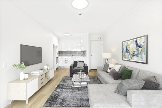Refurbished One Bedroom Apartment with Natural Light and Garden Views