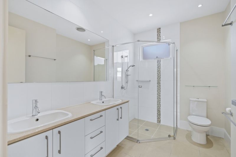 Tranquil Light-filled Lifestyle