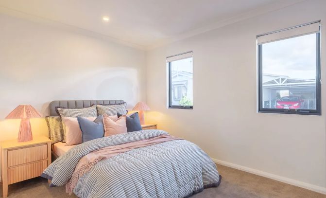 Modern open-plan living 3 bed home with outdoor deck