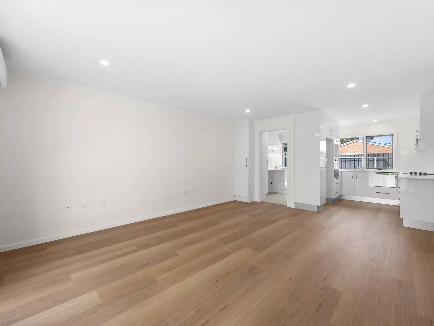 Retirement Living for the over 60's in Paradise located near Linear Park 