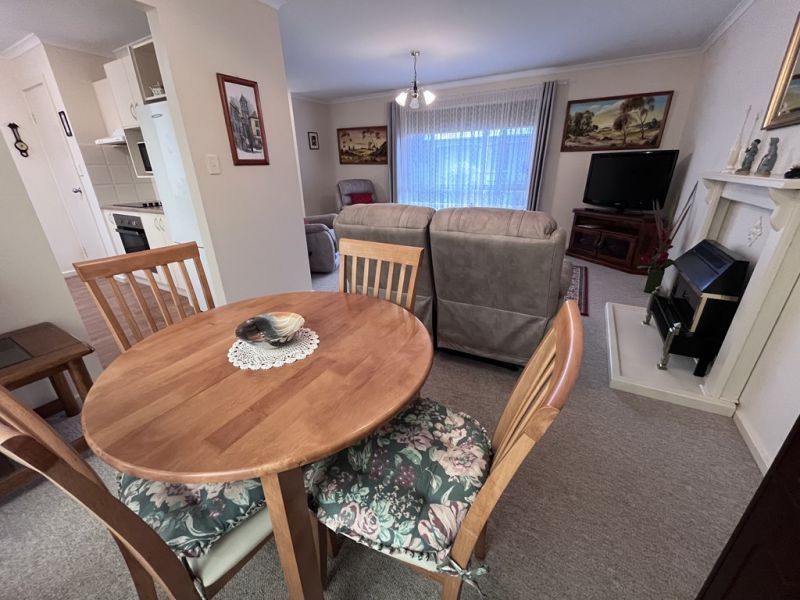 Lovely Home - Fantastic Location