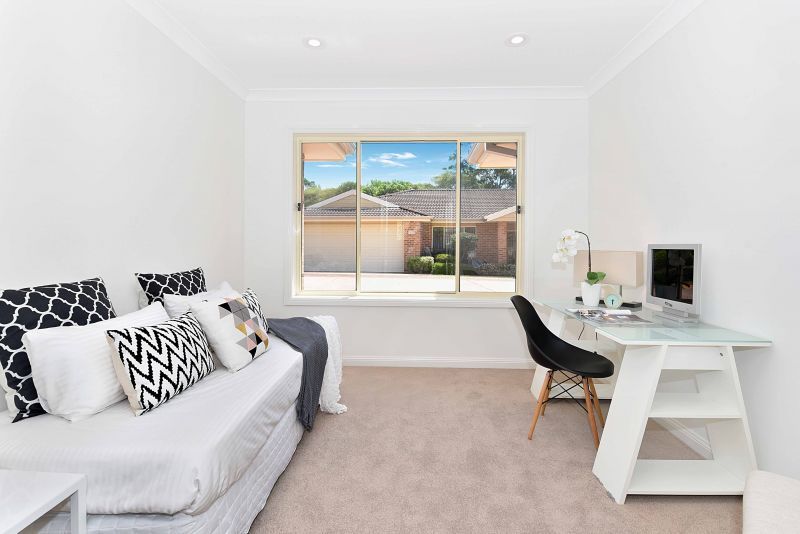 East facing enclose sunroom, perfect for the Entertainer