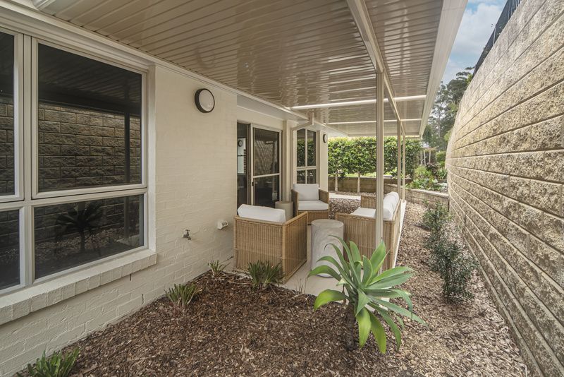 Stylish Villa Showcasing Modern Indoor-Outdoor Living