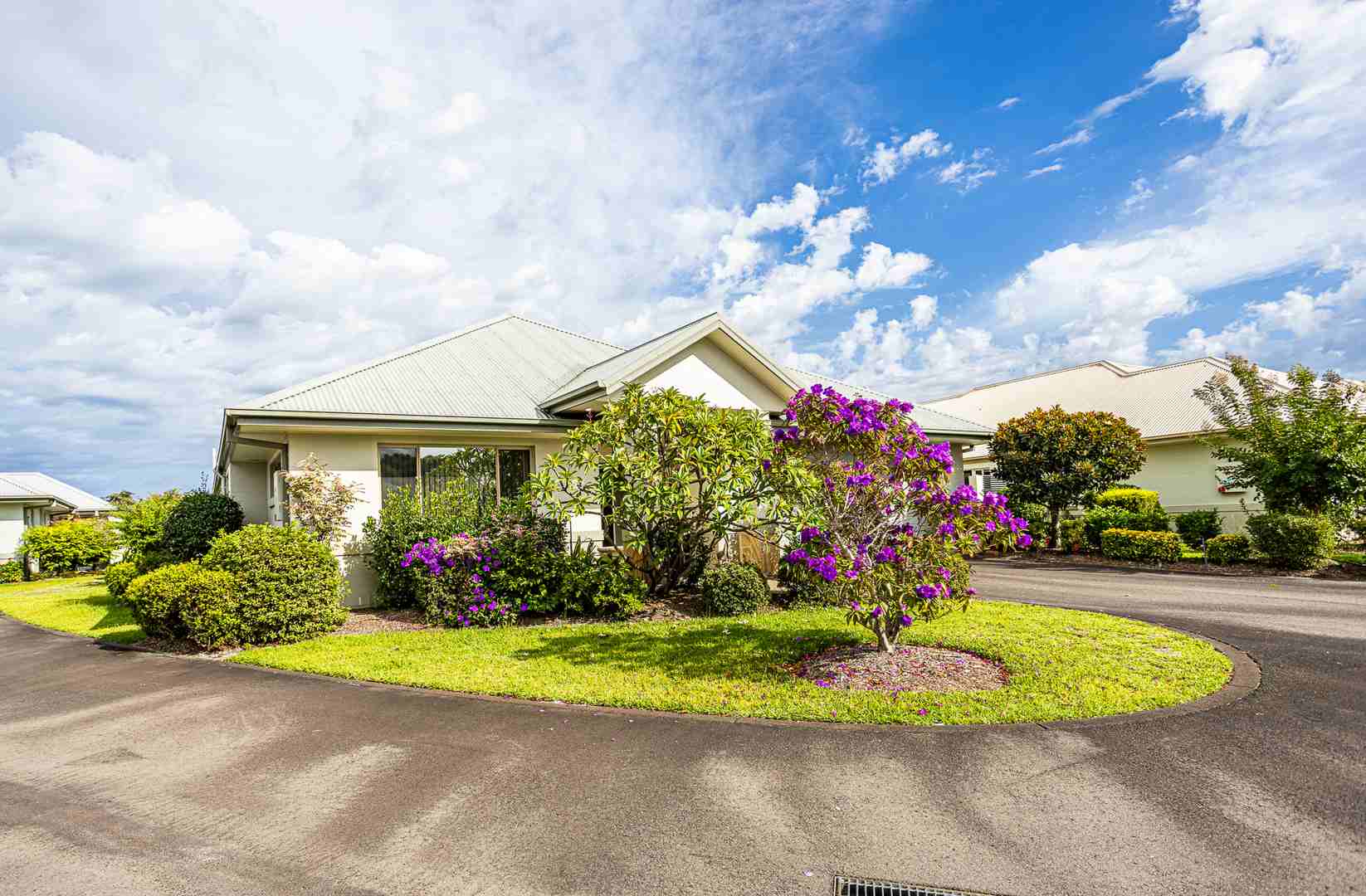 Degas - By Palm Lake Resort Tea Gardens