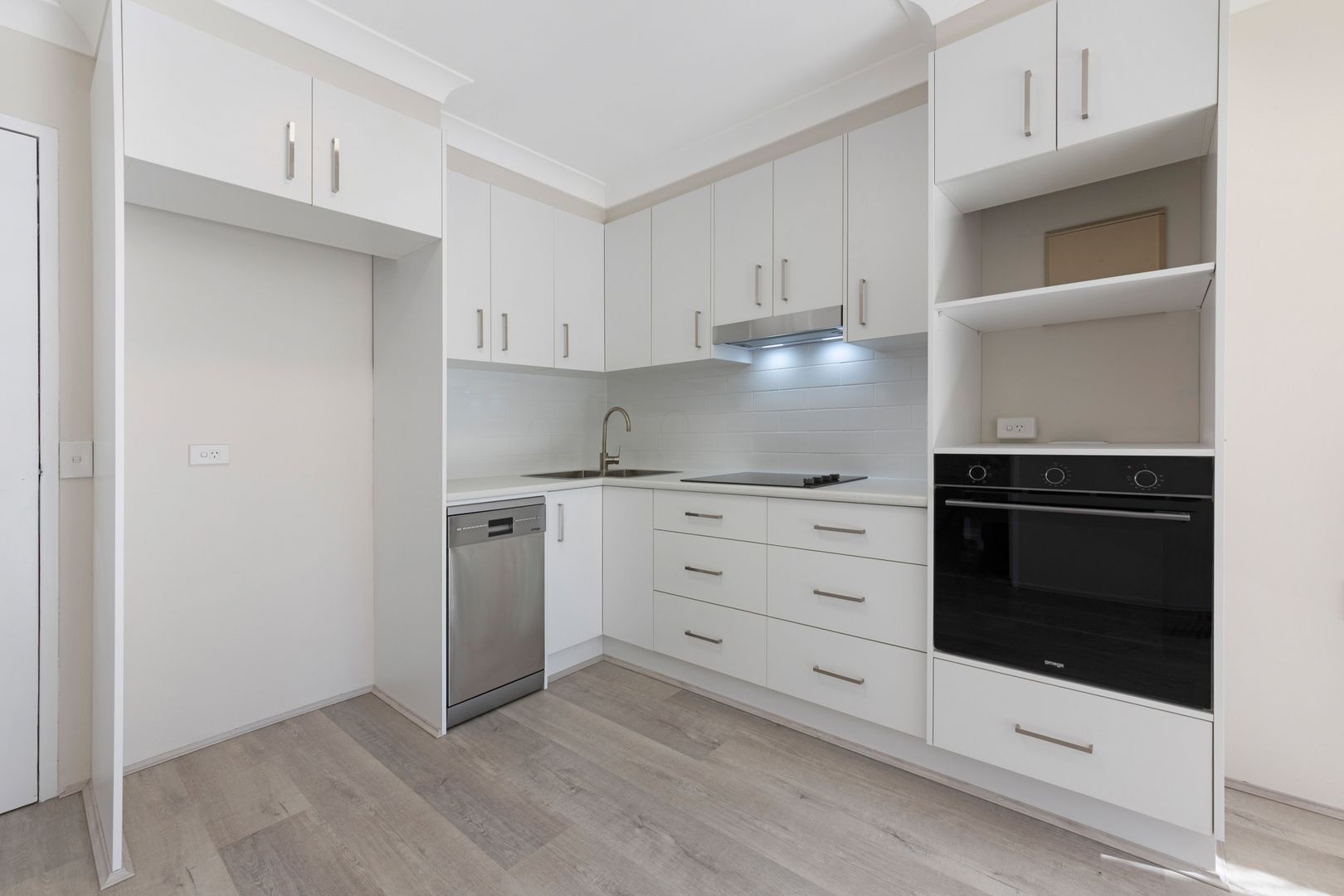 North Facing Garden Villa with Delightful Sunny Location - Completely Renovated Beauty!