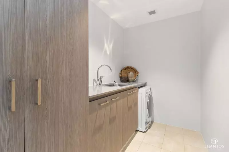 Stunning views from this 6th floor apartment!