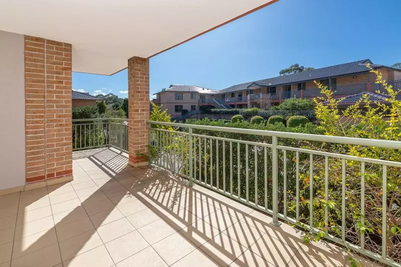 Retirement bliss! North-facing, fully renovated unit