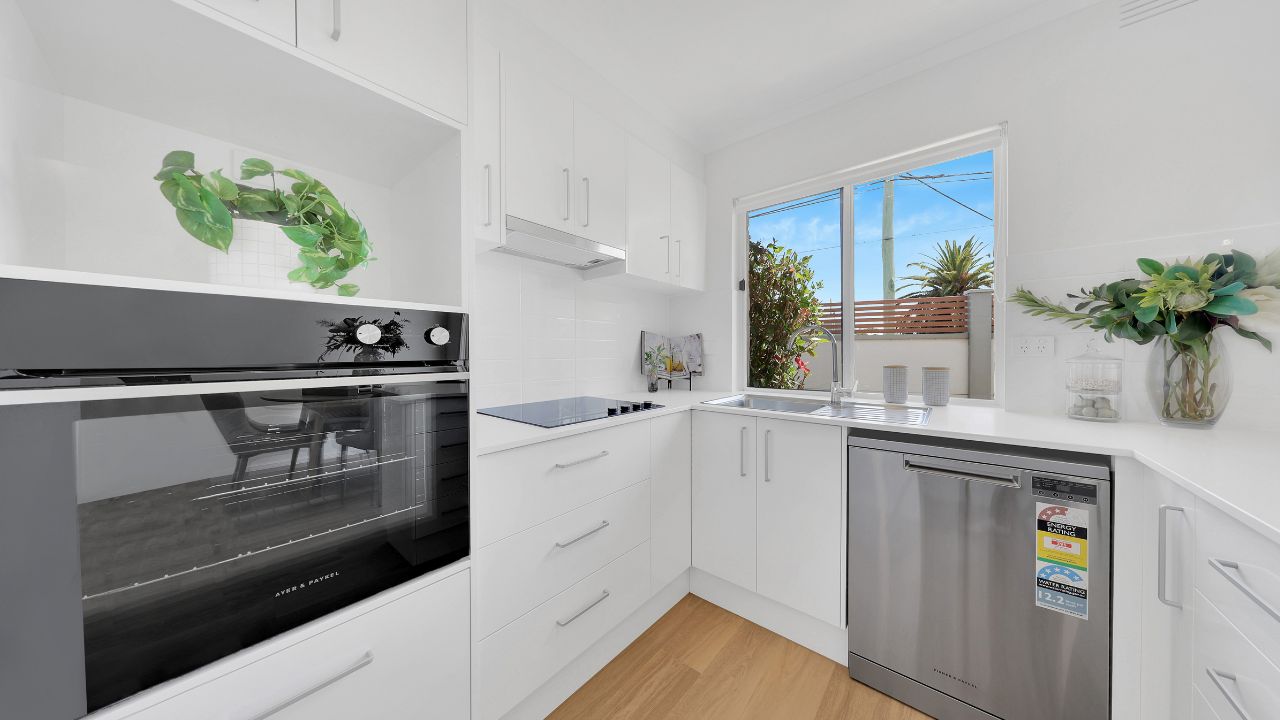 160/130 McLeod Road, Patterson Lakes