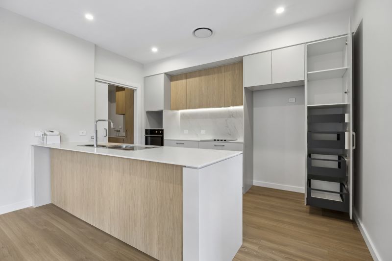 Brand New, Modern living – Ready Now.