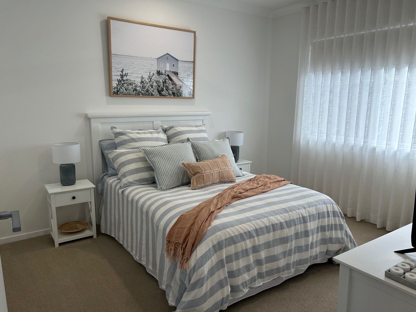 A symphony of style & class - WARATAH 474