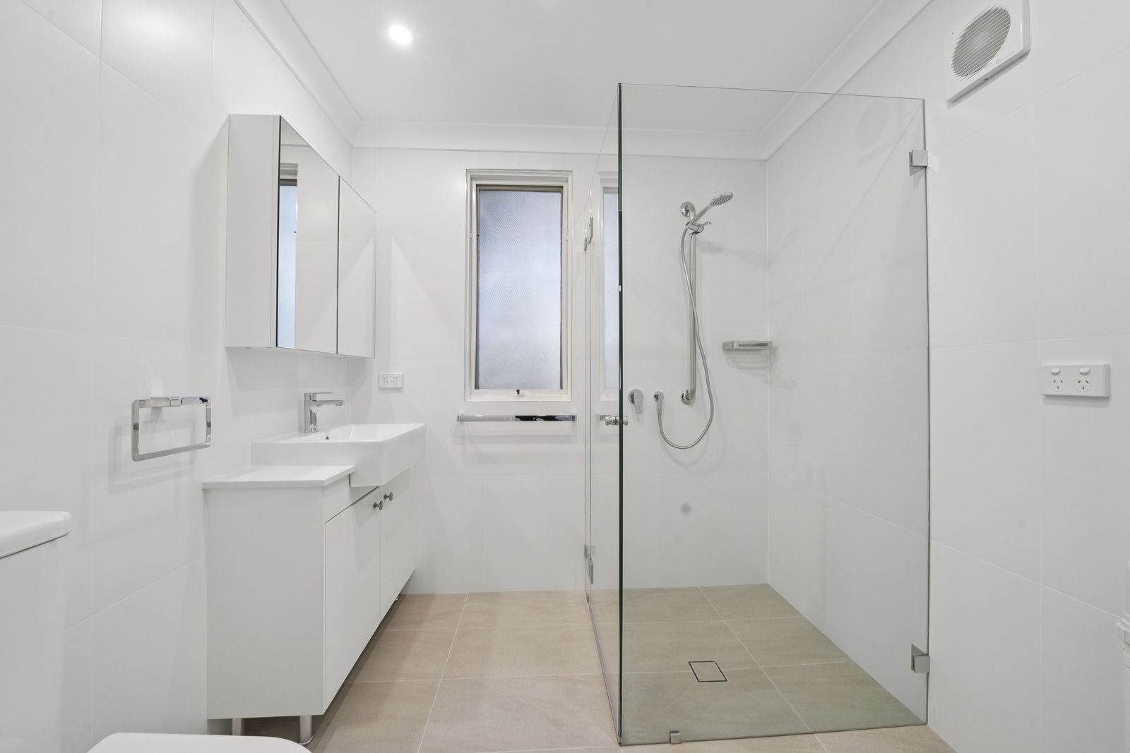 10/36-42 Cabbage Tree Road Bayview, NSW 2104