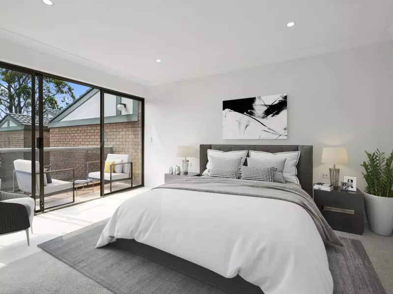 Beautifully updated unit in prime 'top of the village' location