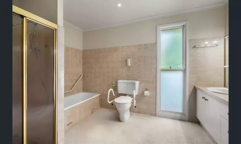 Charming North-Facing Villa in Mount Eymard Retirement Village