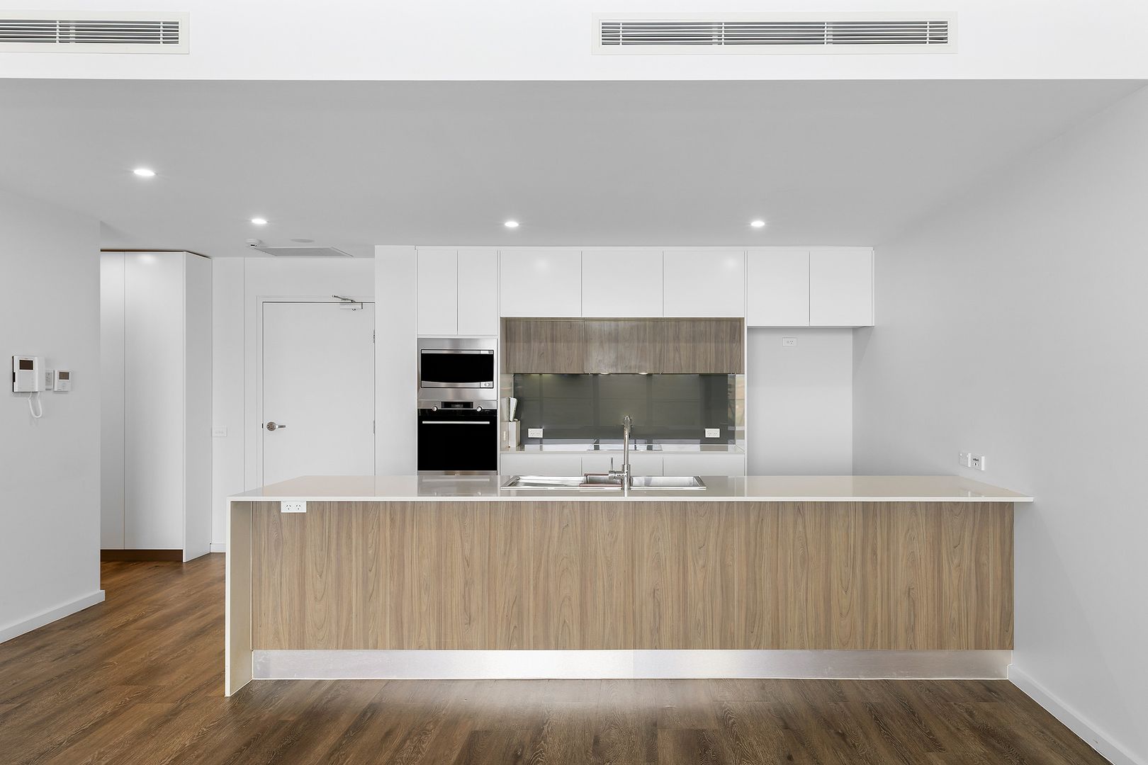 Peaceful living with spectacular views