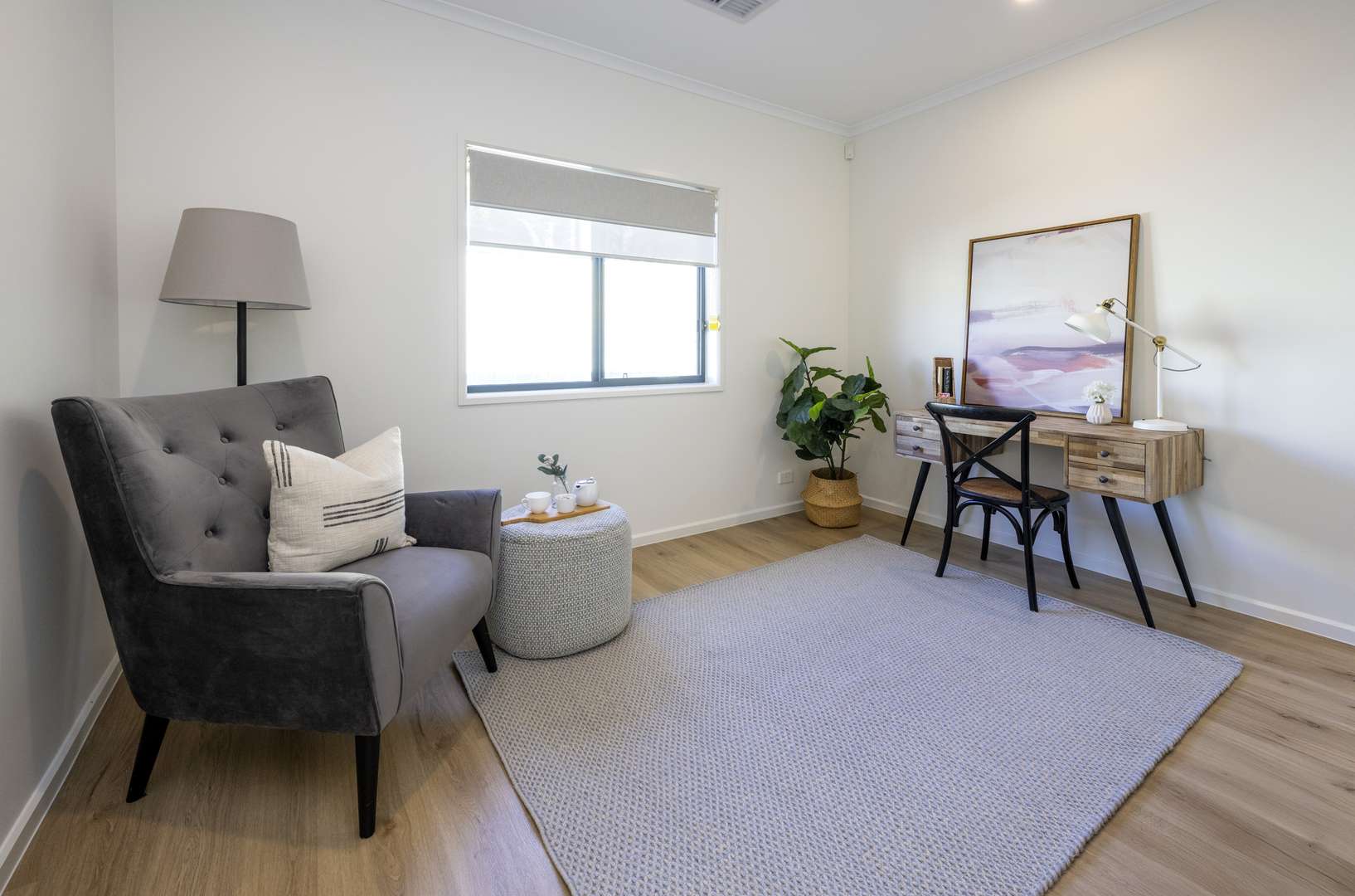 Eldercare Elmwood Grove: stunning three-bedroom villa with garage