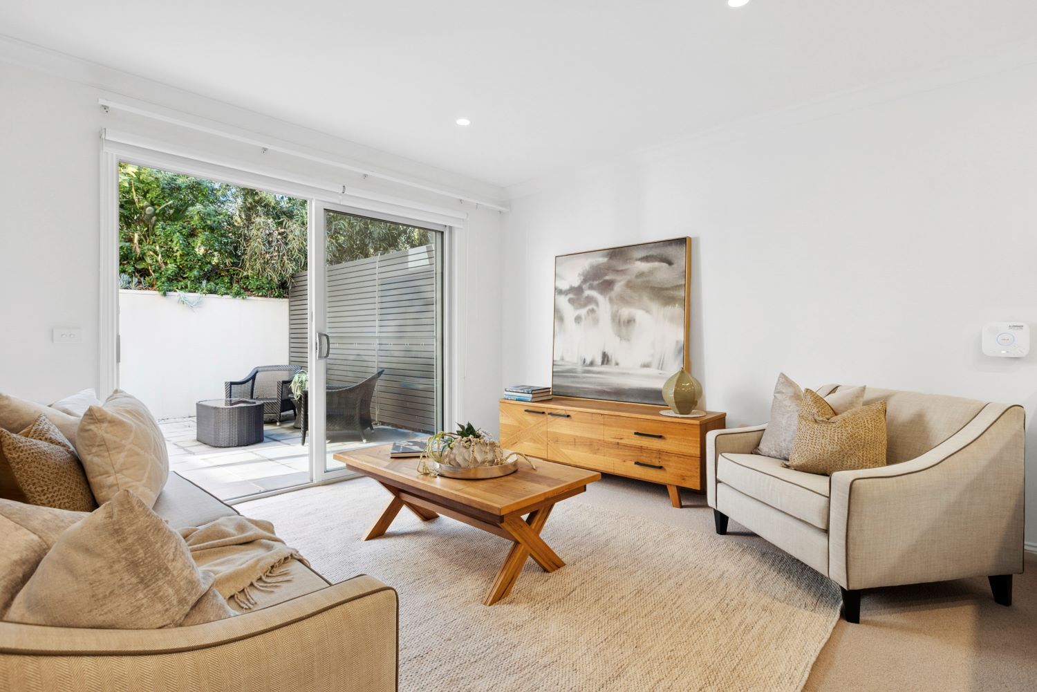 Experience Luxury Living at 6 Blueridge Close, Avondale Heights!