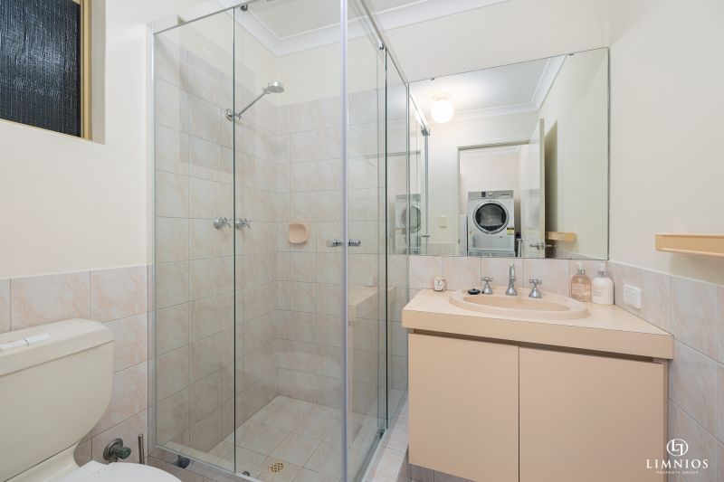 Super Spacious Townhouse!