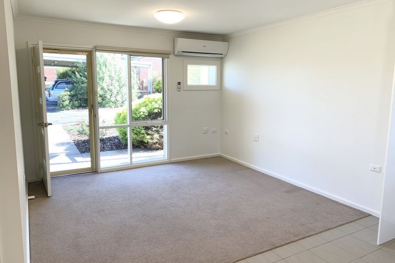 Newly renovated 1 bedroom home located in the Ridgehaven Rise Retirement Village