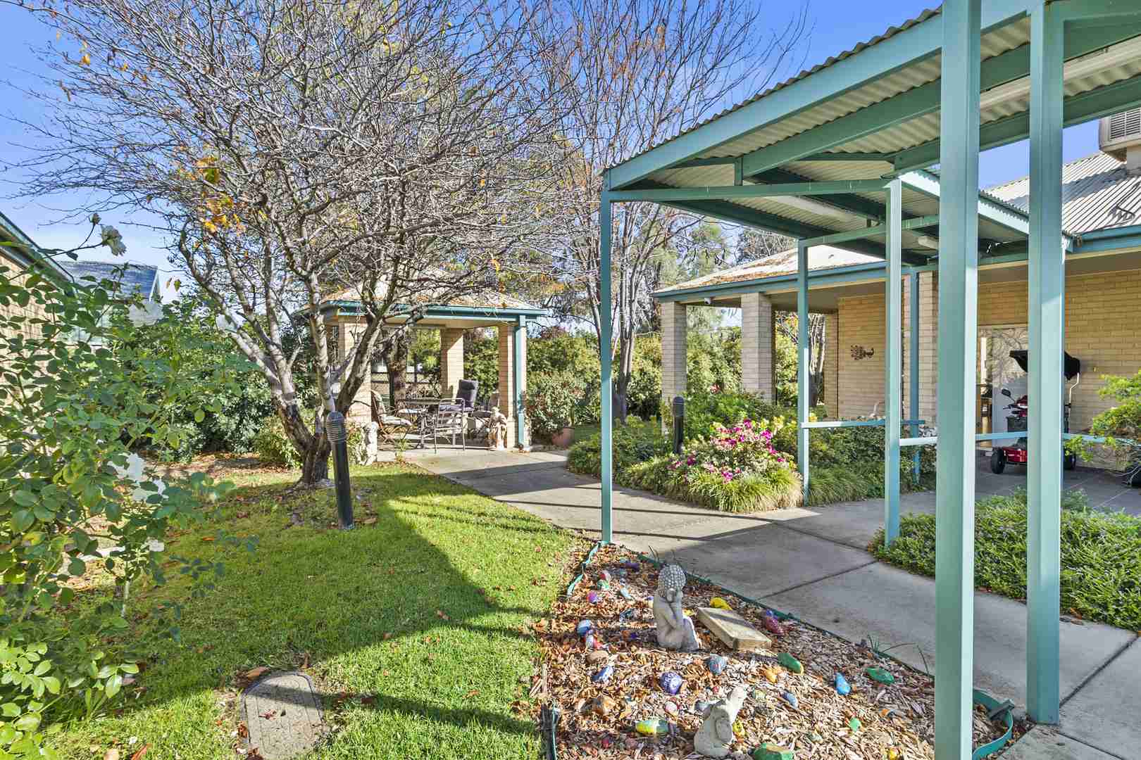 Independent Seniors' Rental Accommodation
