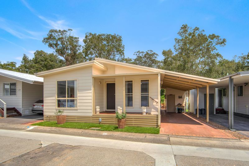 Tranquil Bush Reserve Setting – Peaceful Living in an Ideal Location