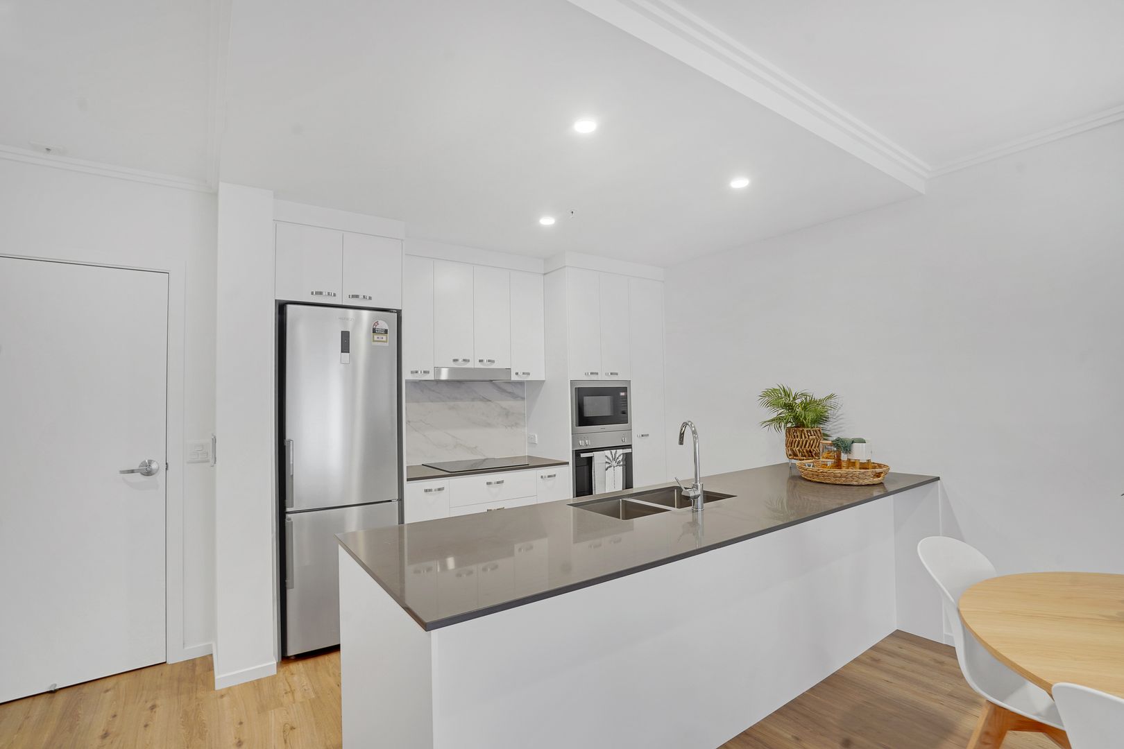 Elegant & spacious one-bedroom