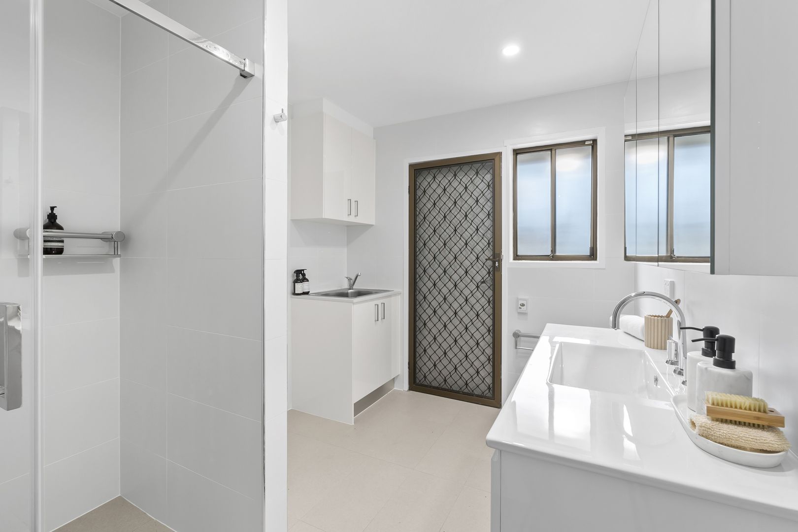 Unit 48 - Newly refurbished and spacious 2 bedroom apartment